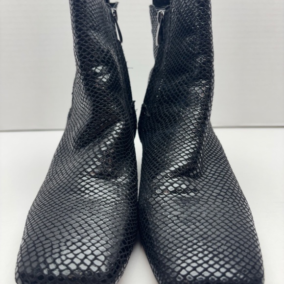 Franco Sarto Faux Snake Skin Black Block Heel Zip Up Boots 7 - Picture 2 of 10